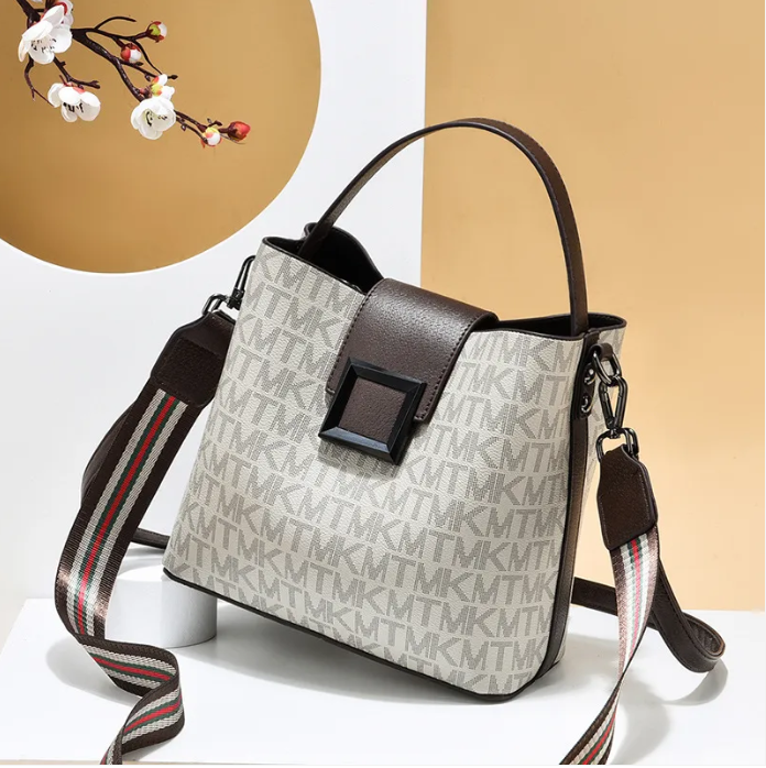 Simple Large Capacity Tote Bag